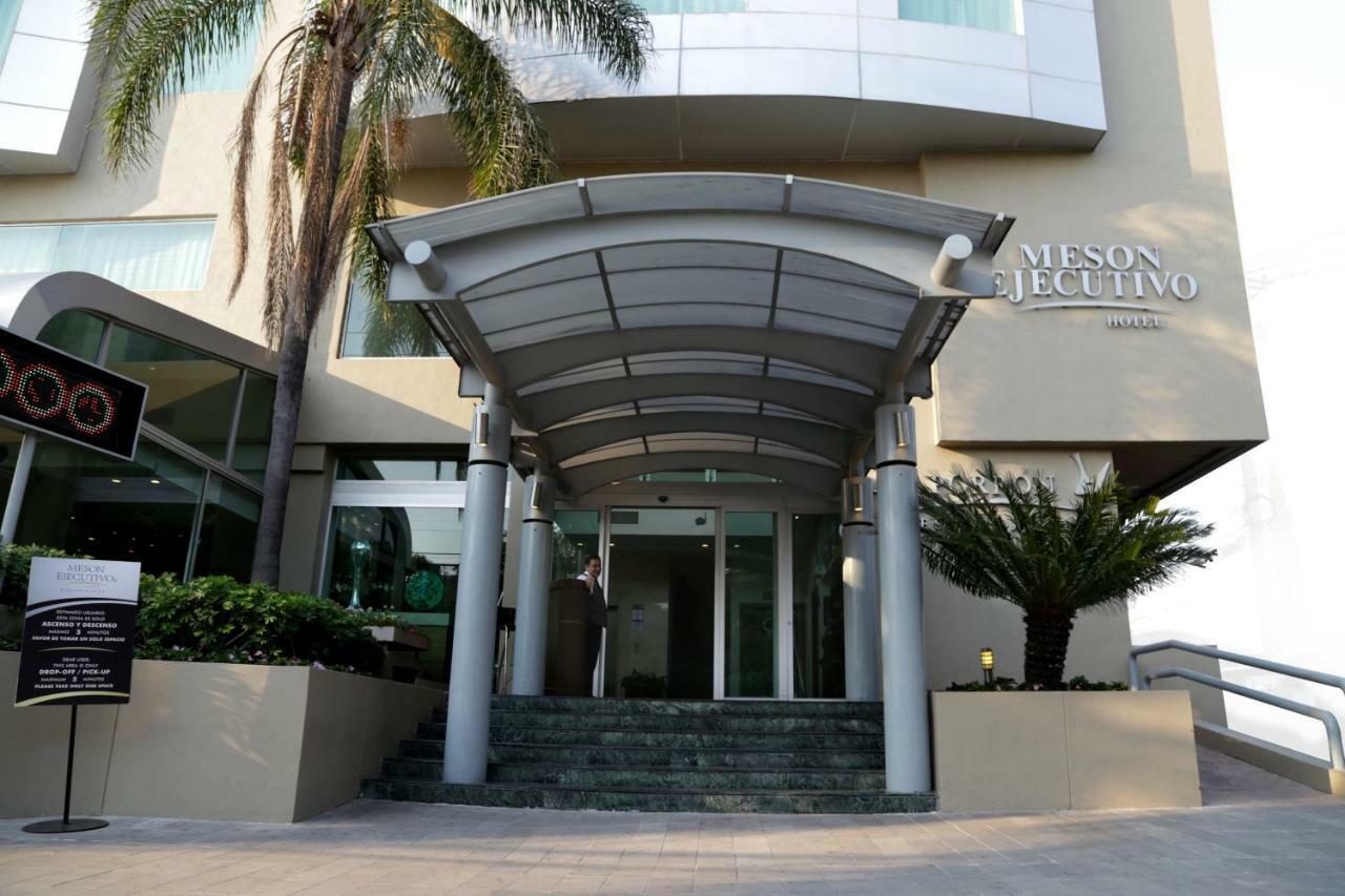 Meson Ejecutivo Guadalajara Minerva - Av Mexico Hotel Bagian luar foto