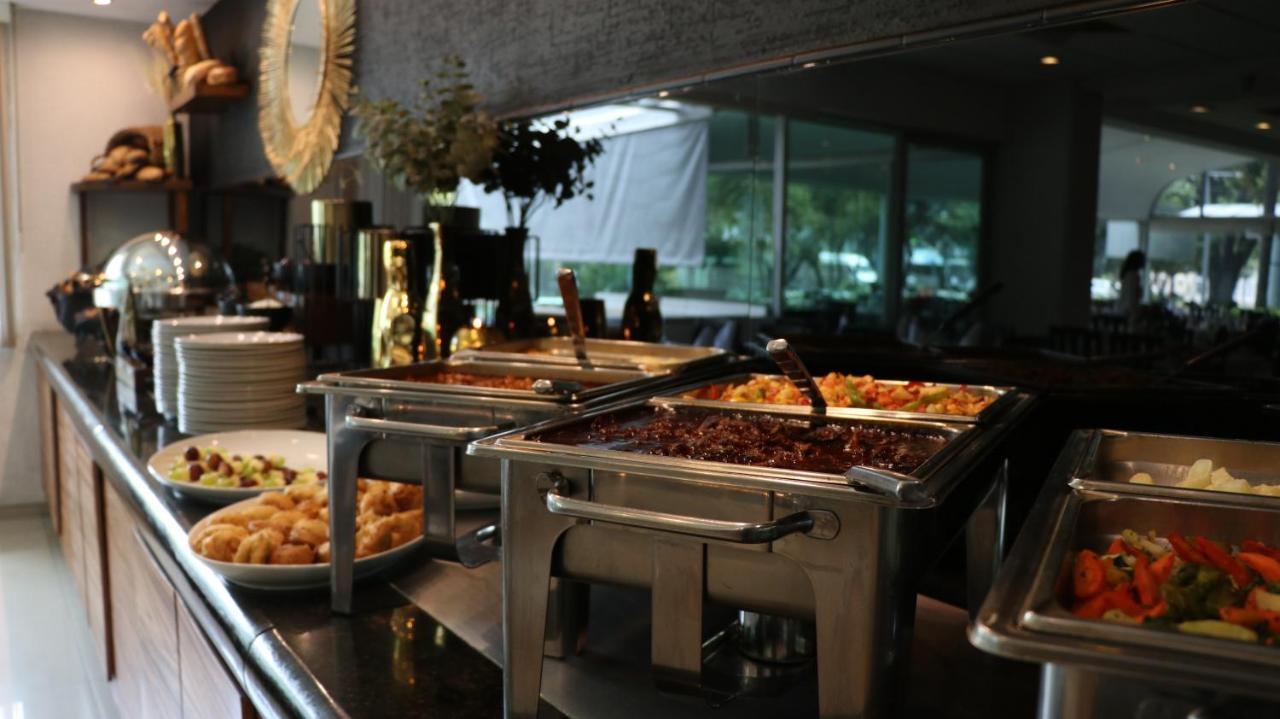 Meson Ejecutivo Guadalajara Minerva - Av Mexico Hotel Bagian luar foto